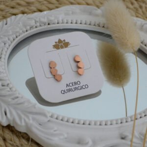 Aros Pasantes en Forma de Tres Corazones - Acero Ionizado Rosé