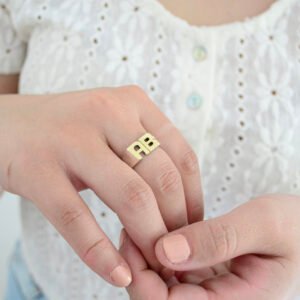 Anillo Sello Doble Inicial Calado de Plata con Dublé de Oro