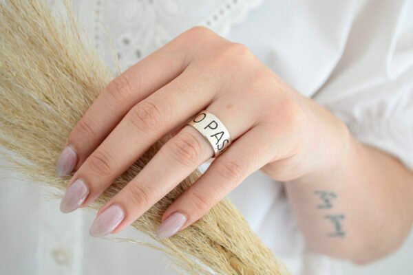 Anillo Cinta Súper Ancho Personalizado - Imagen 2