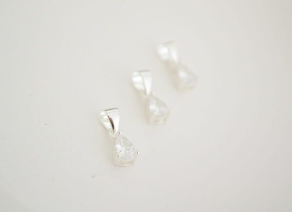 Dije ALMENDRA: Gotita Cristal 7mm con Drop