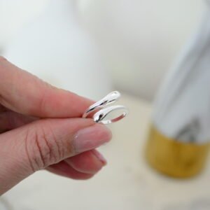 Anillo Ajustable LUCY: Estilo Chunky con dos Gotas