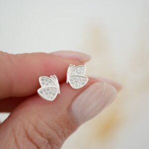 Aros IRIS: Maripositas Pasantes con Detalle de Micro Cúbics Cristal en toda la superficie