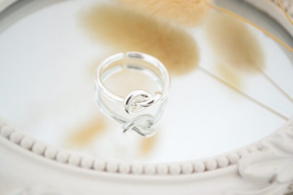 Anillo Regulable Nudo Simple Acero Blanco