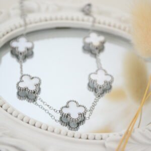 Pulsera con Dijes TRÉBOL VAN CLEEF Simil Nácar
