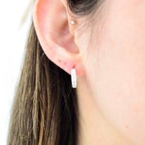Aros PAULINA: Huggies con Micro Cúbics Cuadrados 12mm